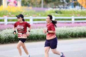 BIB: 
                            <button type="button" onclick="openModal(27853886)" class="btn btn-primary btn-sm float-right btn-popup" data-toggle="modal" data-target=".modal-high-quality">
                        <i class="fas fa-shopping-cart"></i> Add to Cart
                    </button>
                                            <button type="button" onclick="isThisMe(27853886, true)" class="btn btn-success btn-sm float-right btn-popup btn-isme hidden" data-toggle="tooltip" data-placement="bottom" title="นี่คือรูปของคุณใช่ไหม คลิกที่นี่เพื่อเอาเข้าอัลบั้ม">
                        <i class="fas fa-plus"></i> Add to album
                    </button>
                    <button type="button" onclick="isThisMe(27853886, false)" class="btn btn-warning btn-sm float-right btn-popup btn-isnotme hidden">
                        <i class="fas fa-ban"></i> Remove from album
                    </button>